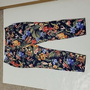 New with tags Tommy Bahama  skinny ankle floral jeans sz 32